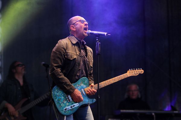 HarleyHH2011   260.jpg - Hamburger Harley Days 2011, Harley Davidson, Musikprogramm, Abendprogramm, Musik, Saenger Chirs Thompson & Mads Eriksen Band (ex lead Saenger von Manfred Mann's Earthband),  *** Local Caption *** copyright:Henning AngererGneisenaustrasse 1820253 HamburgTel 0175 244 32 72henning.angerer@hanse.netBankverbindung:Santander, BLZ 200 101 11, Konto-Nr. 22 63 63 63 00